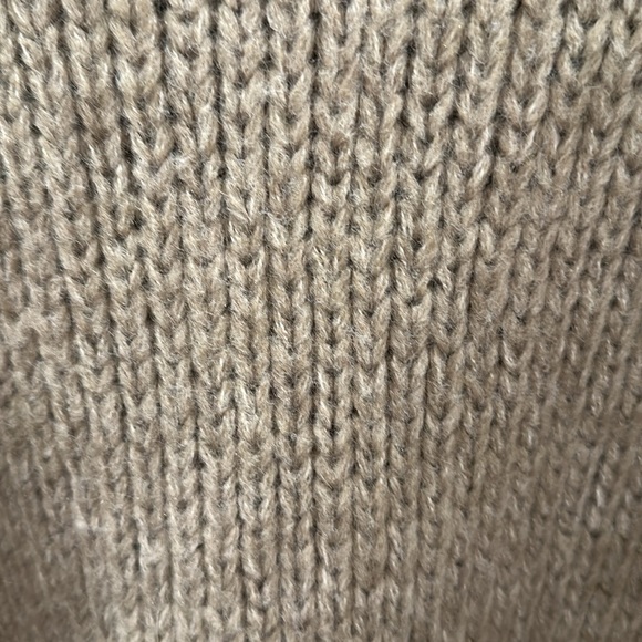 Ghanda green knit - Picture 3 of 4